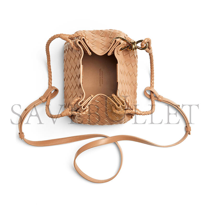 BOTTEGA VENETA SMALL PARACHUTE 796569VCPPT2788 (20*17*16.5cm)